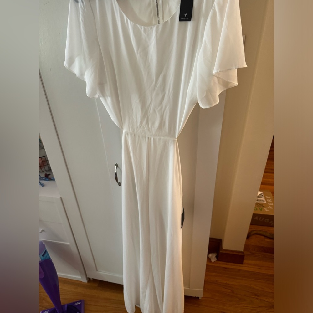Never worn Lulus white jumper.